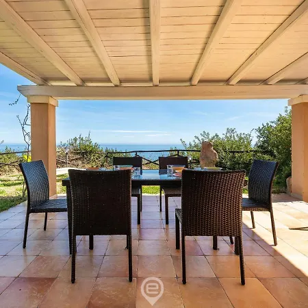 Blue Horizon Holiday home